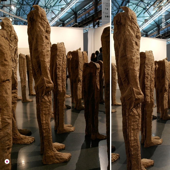 Miss Herzfrischs Impressionen von der Art Düsseldorf - Magdalena Abakanowiczf - 30 Stehende